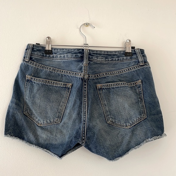 Gap 1969 jean shorts - Picture 2 of 3